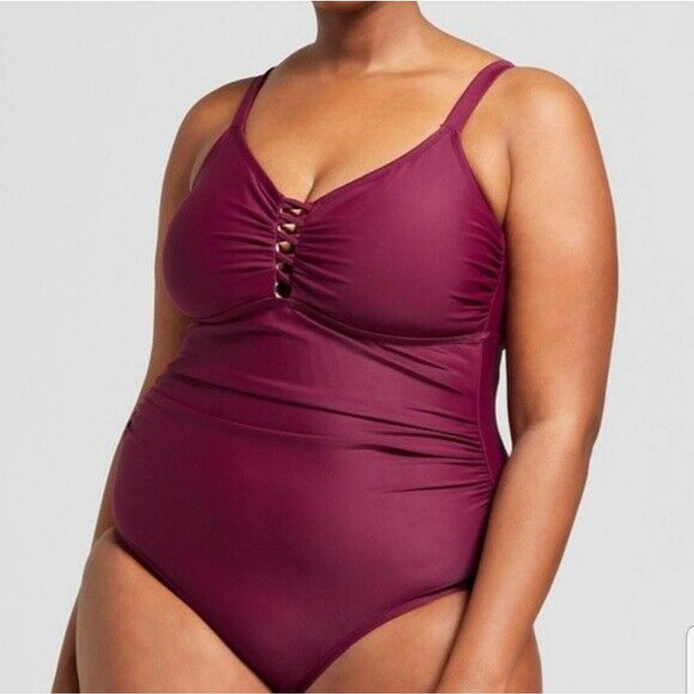 Ava & Viv Women's Plus Size Strappy Front One Piece Swimsuit Berry 26W - Picture 1 of 5